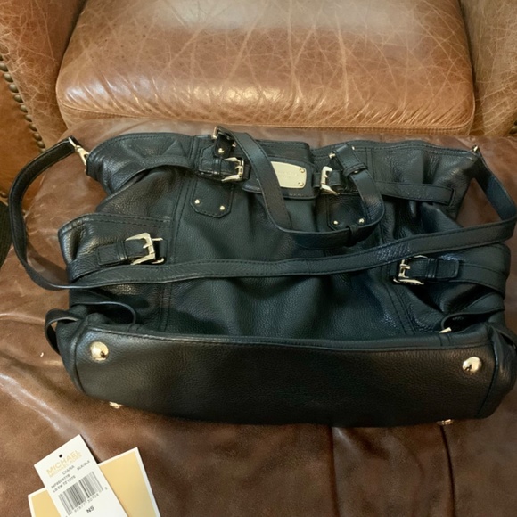 Ex large Michael Kors black pebble leather purse - Picture 7 of 7